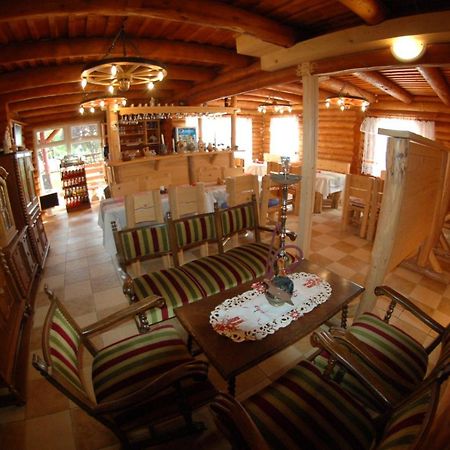 Roenk-Wellness Panzio Mezopeterd Bed & Breakfast Exterior photo