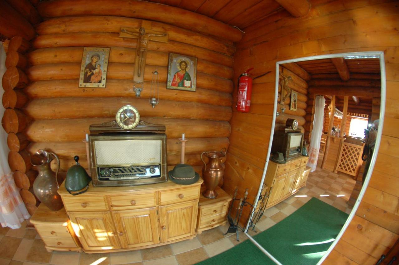 Roenk-Wellness Panzio Mezopeterd Bed & Breakfast Exterior photo
